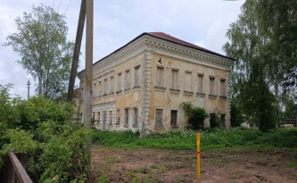 Дом и вотчинная контора древнего дворянского рода Шереметевых: Ярославская область, Большесельский район, с. Новое, ул. Октябрьская, д. 5, д. 7, с земельным участком